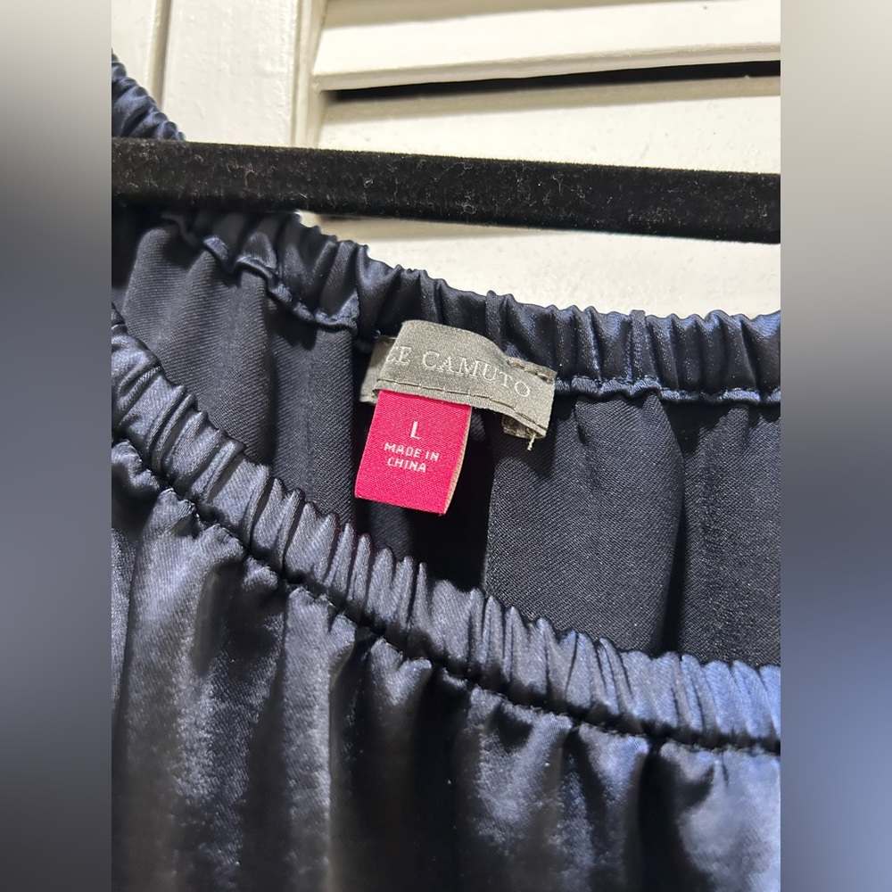 Elegant Navy Off-Shoulder Top - Picture 5 of 6